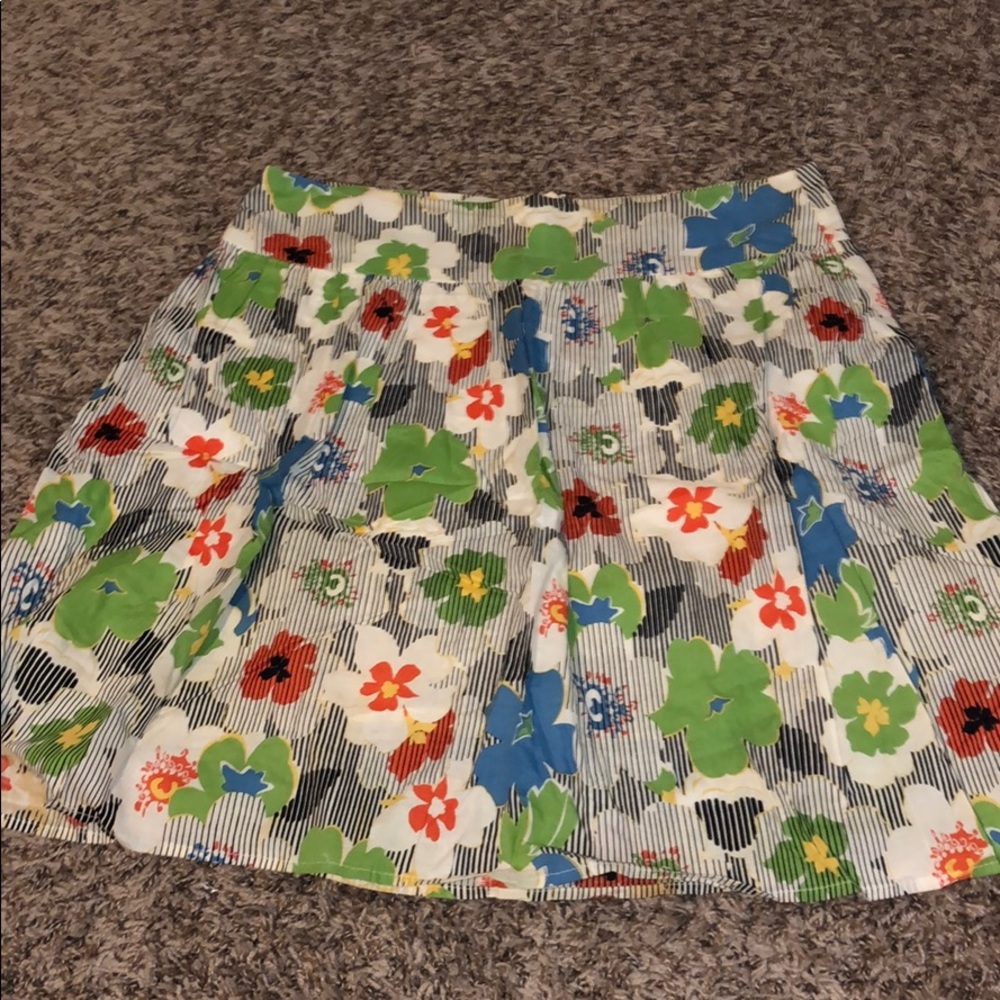 Floral high waisted skirt